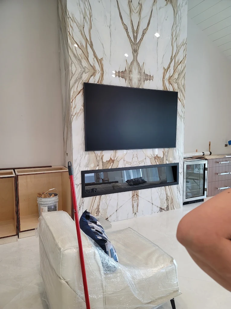 Post-construction living room cleanup in Port St. Lucie